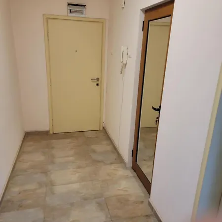 And Skyline 2br 5th Floor Walk Up * Varna