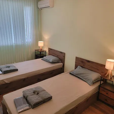 And Skyline 2br 5th Floor Walk Up Appartement Varna
